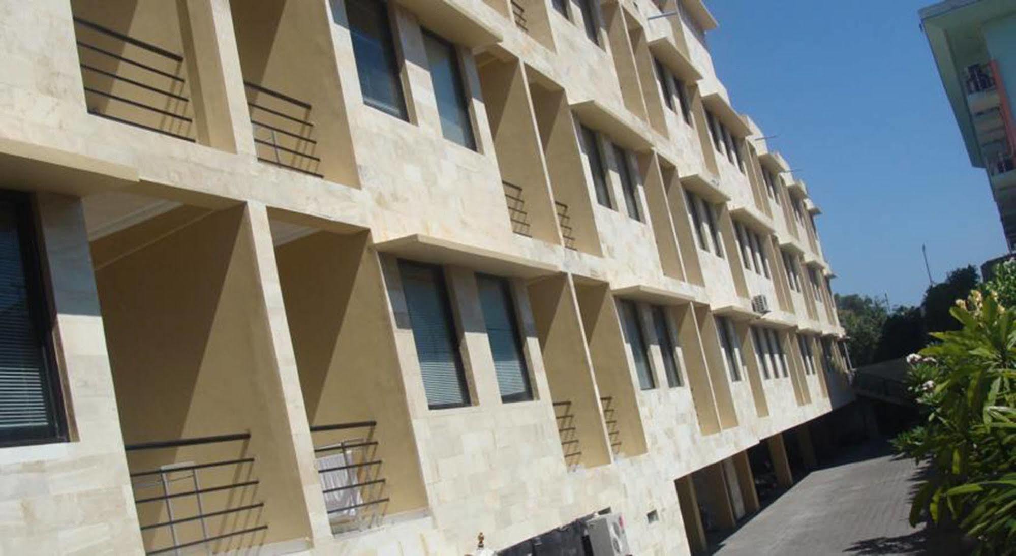 Arya Hotel & Spa Kuta  Bagian luar foto