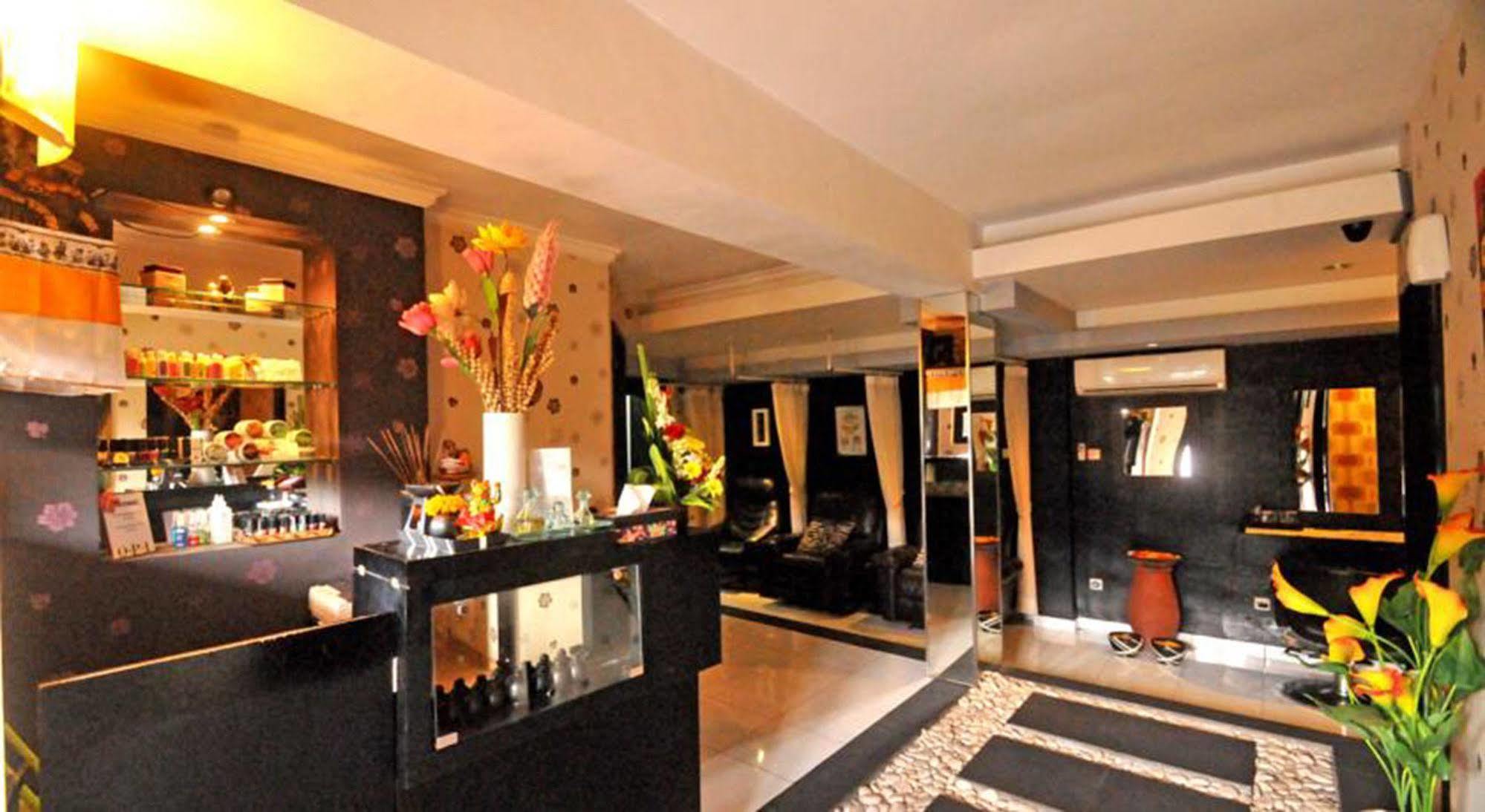 Arya Hotel & Spa Kuta  Bagian luar foto